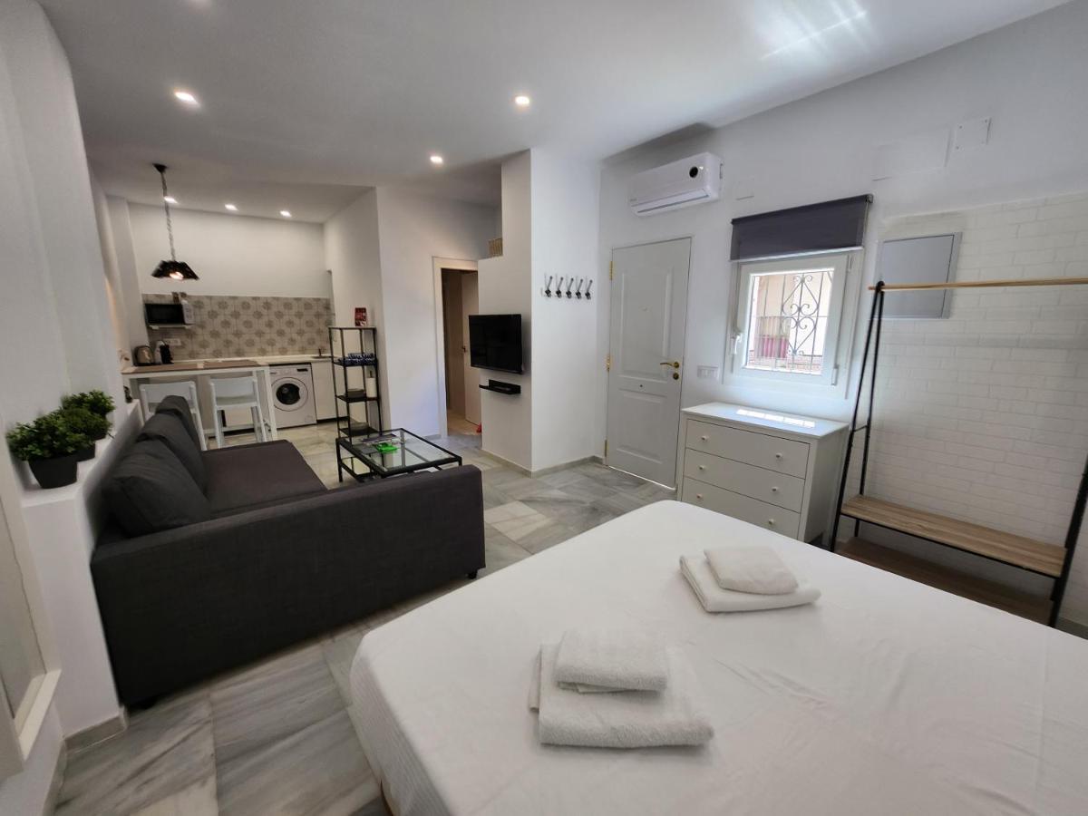 Allo Apartments "Real Escuela" Centro Loft Jerez de la Frontera Buitenkant foto