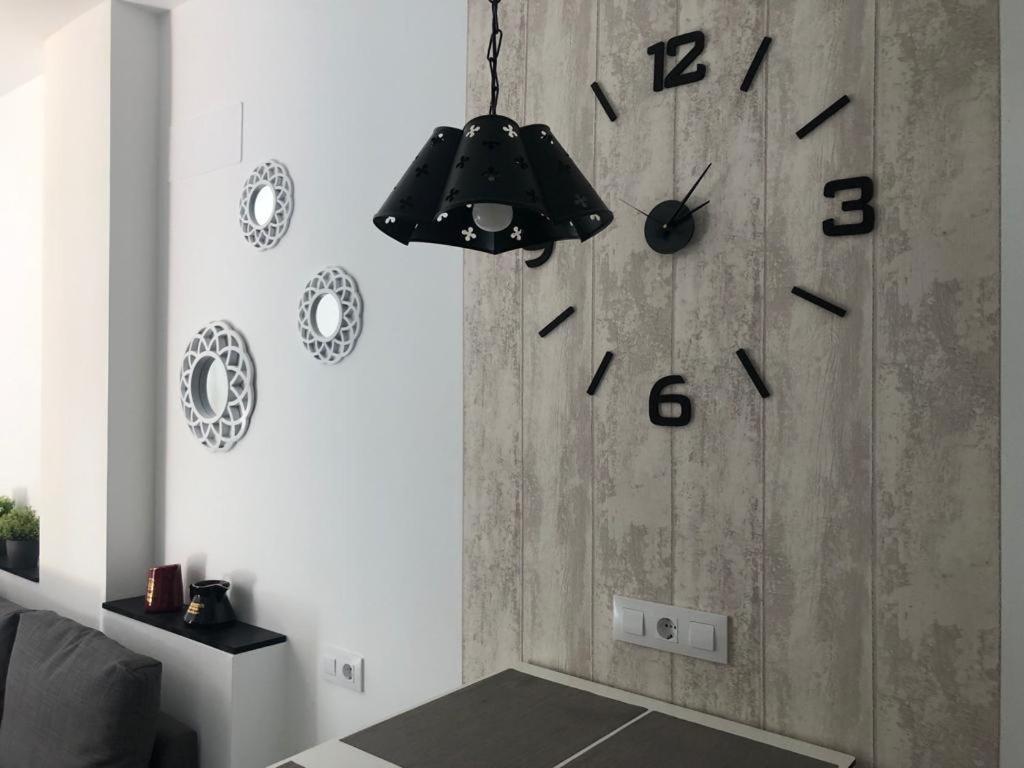 Allo Apartments "Real Escuela" Centro Loft Jerez de la Frontera Buitenkant foto